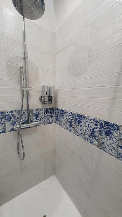 Gasthof Garibaldi 29 - Piazza Marina A - In Pieno Centro. 2*